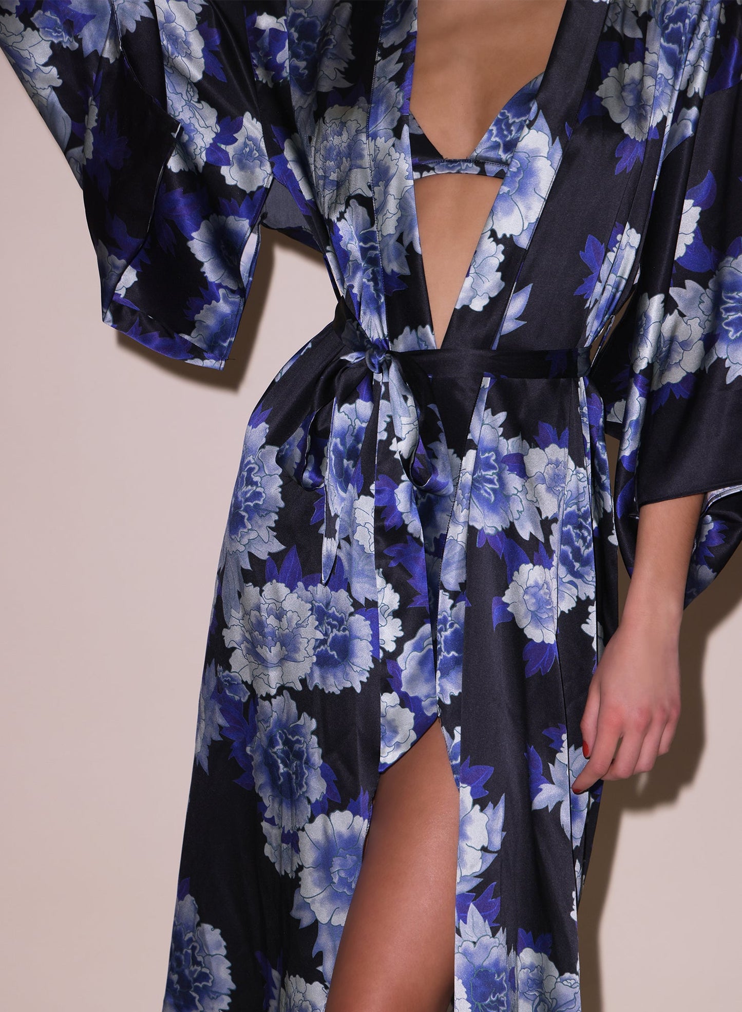 Unisex Silk Kimono Tokyo Rose