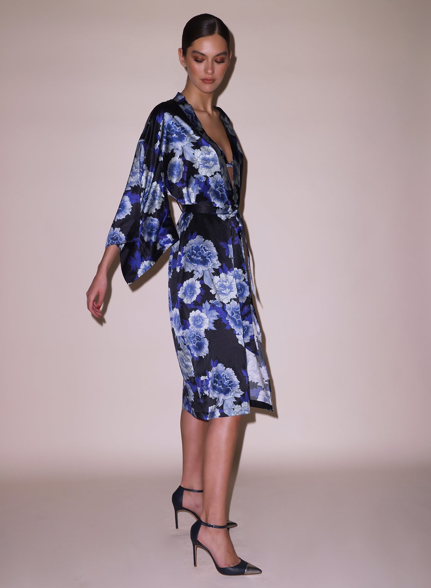 Unisex Silk Kimono Tokyo Rose